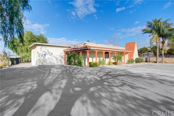 1175 Center St, Riverside, CA 92507